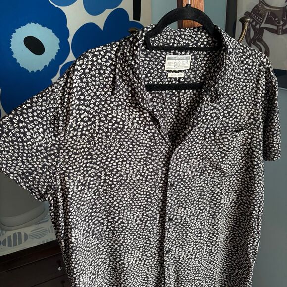 Women's Soft Draped Rayon Black & White Micro Floral Button Up Blouse size XL - Picture 3 of 9